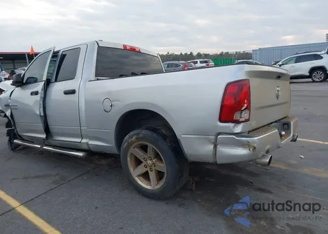 2013 Ram 1500 Express z USA, uszkodzony, nr VIN 1C6RR6FT6DS629314